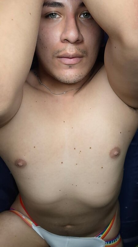 Next Image >>