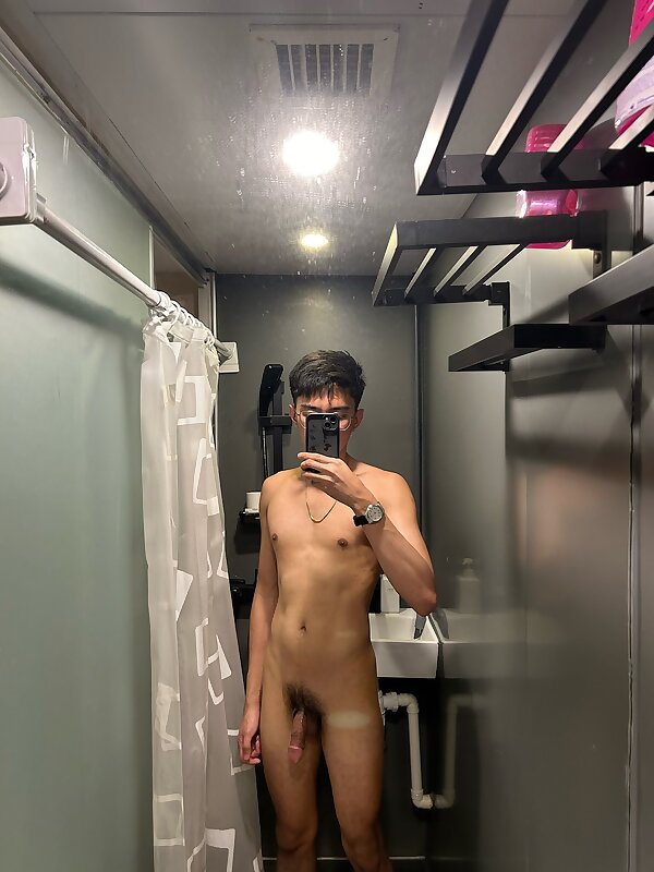 Next Image >>
