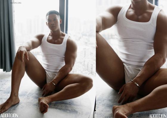 Next Image >>