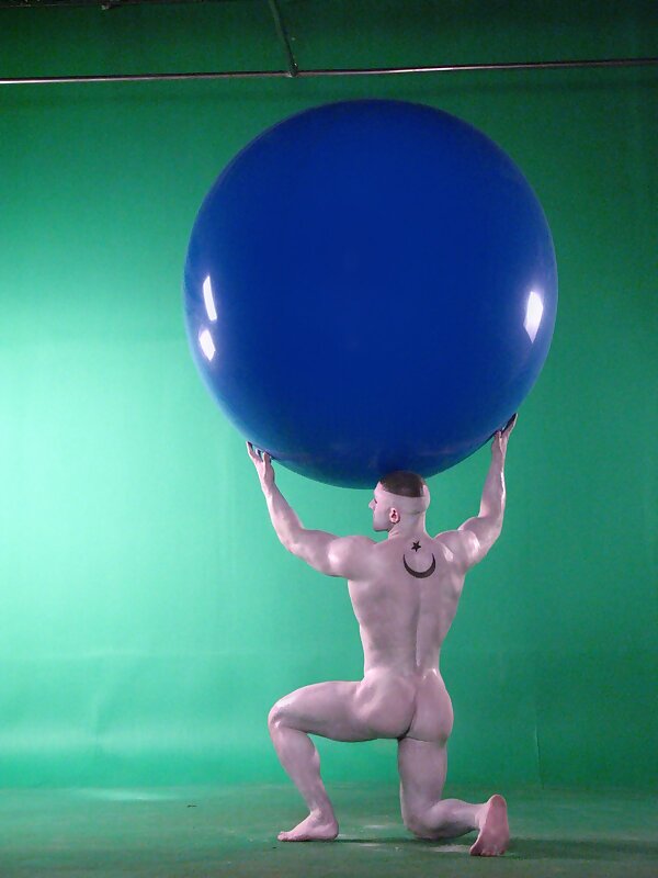 Next Image >>