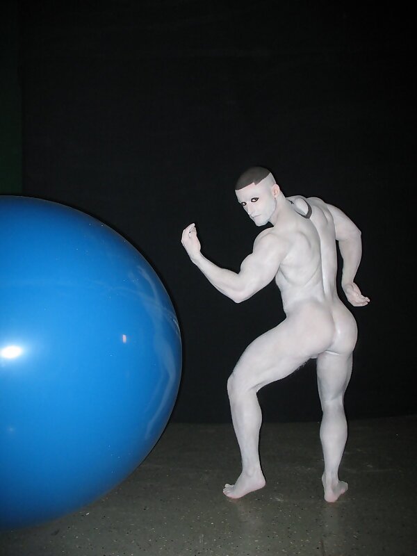 Next Image >>