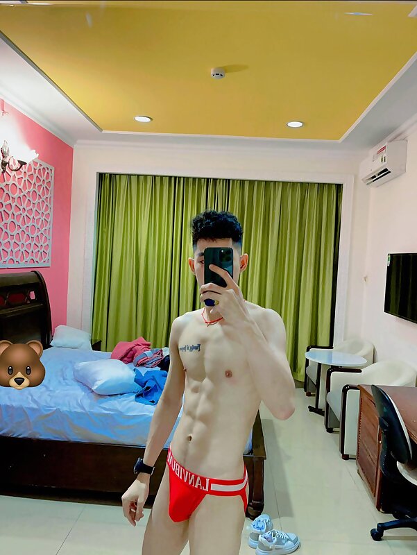 Next Image >>