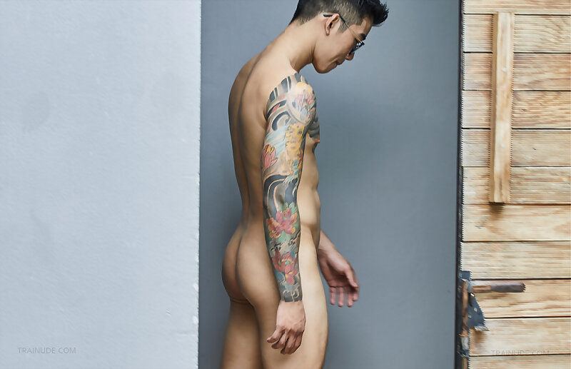 Next Image >>