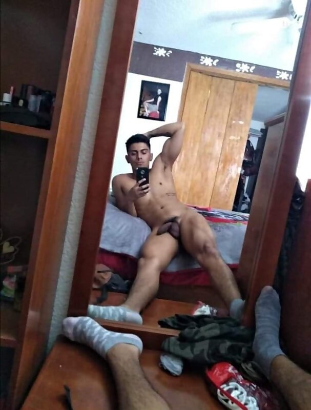 Next Image >>