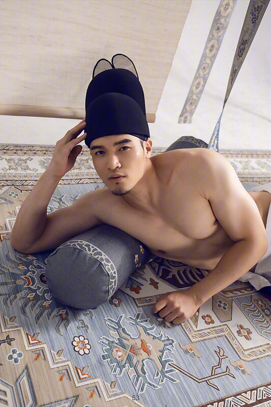 Next Image >>