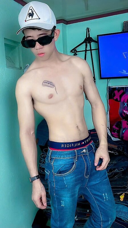 Next Image >>