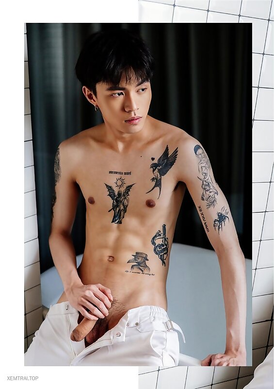 Next Image >>