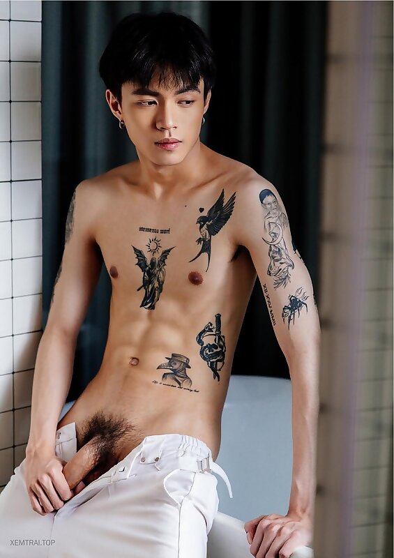 Next Image >>