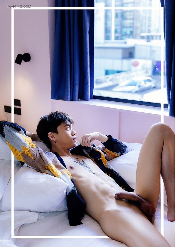 Next Image >>