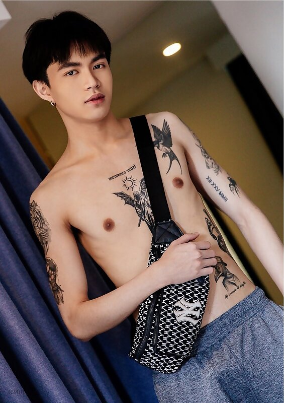 Next Image >>