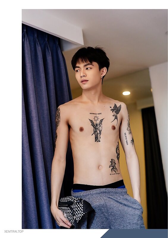 Next Image >>