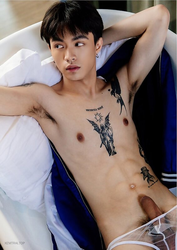 Next Image >>