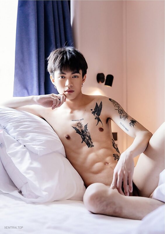 Next Image >>