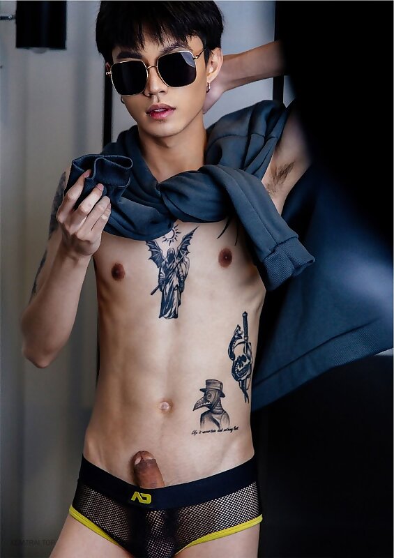 Next Image >>
