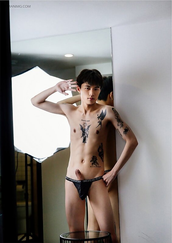 Next Image >>