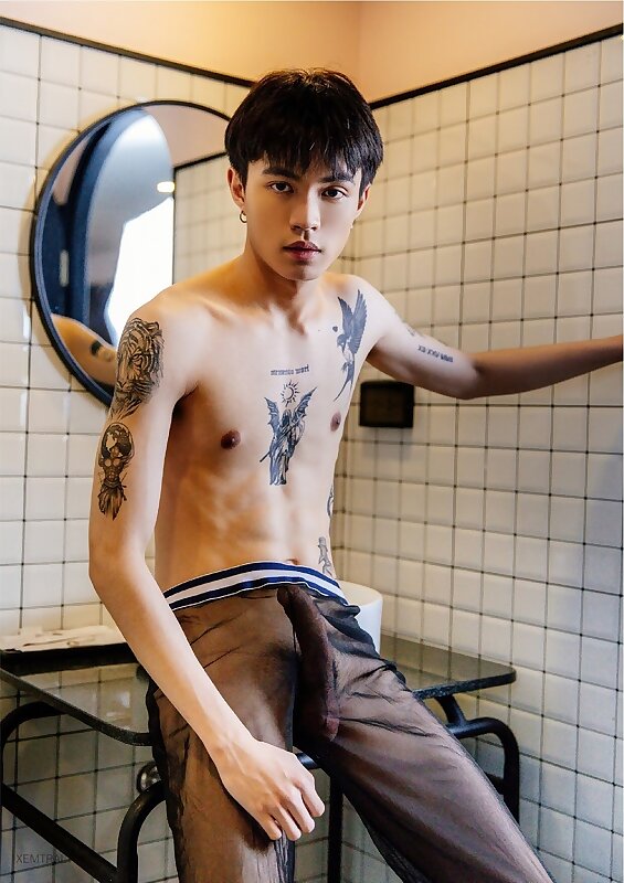 Next Image >>