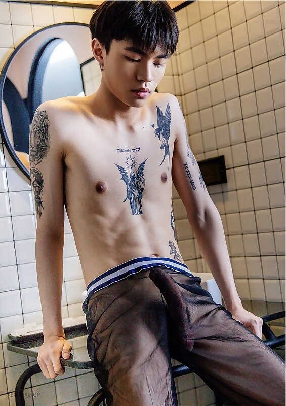 Next Image >>