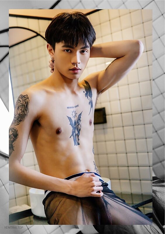 Next Image >>