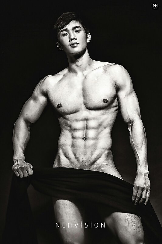 Next Image >>