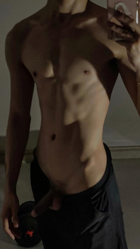 Next Image >>