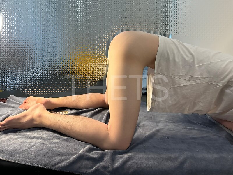 Next Image >>