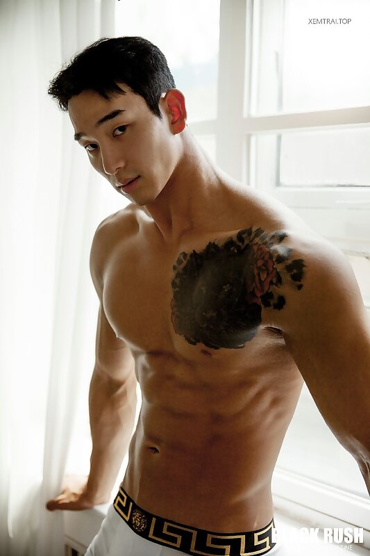 Next Image >>