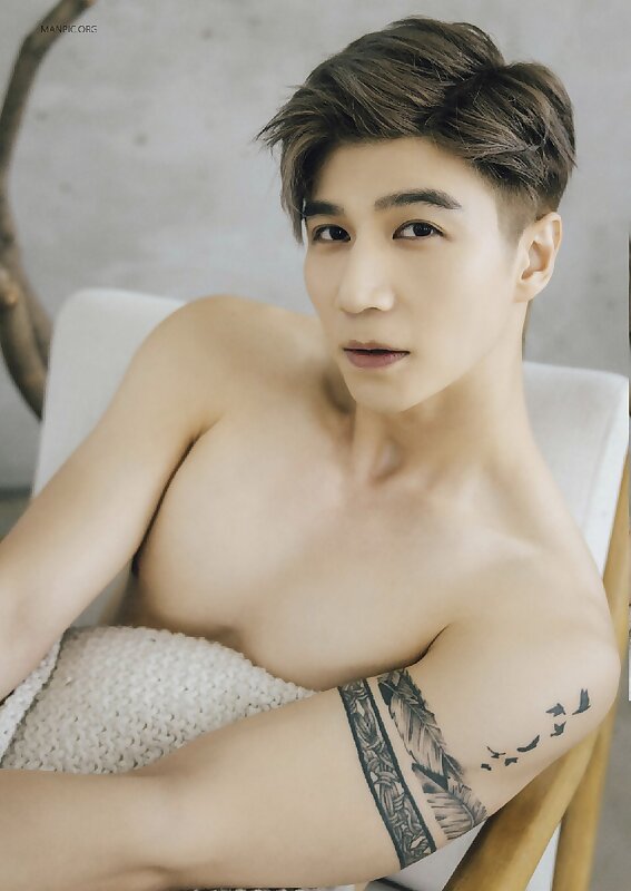 Next Image >>