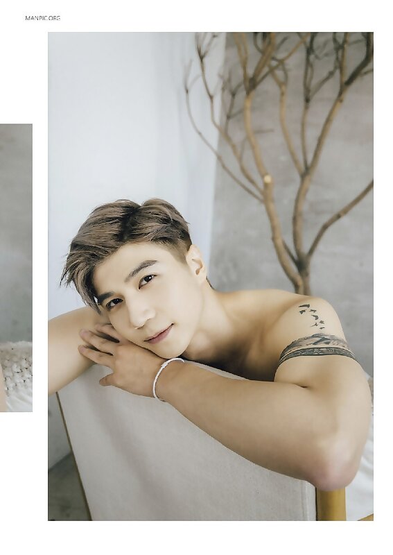 Next Image >>