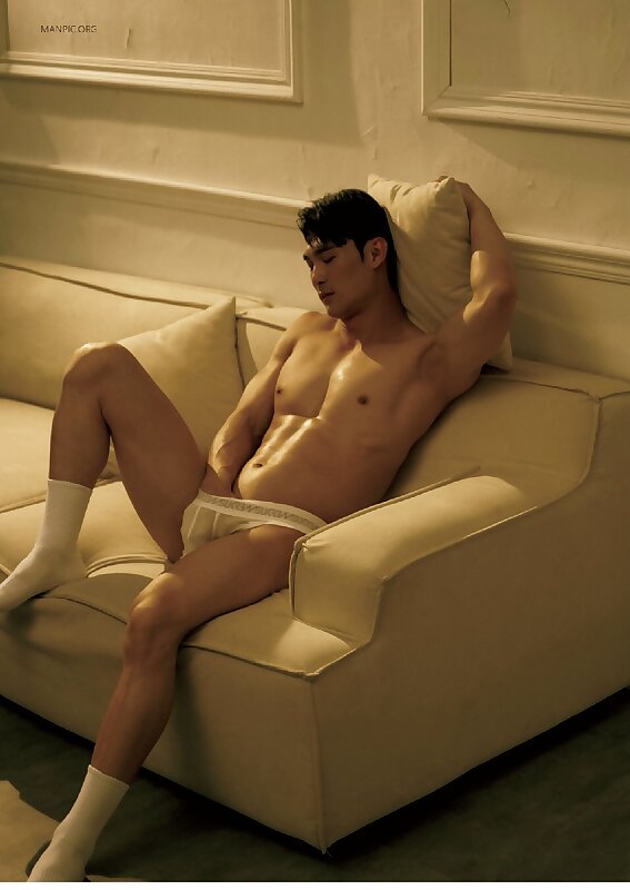 Next Image >>