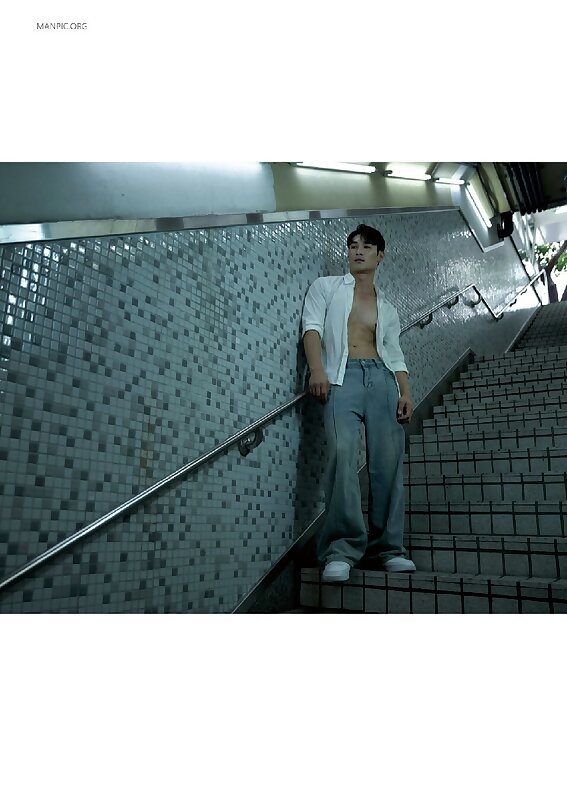 Next Image >>