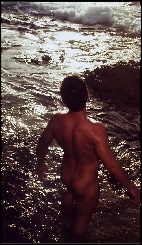 Next Image >>