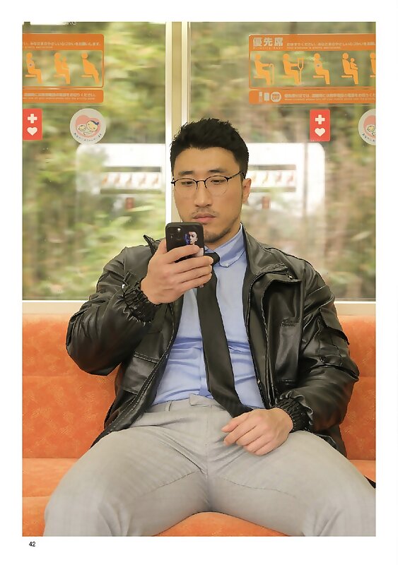 Next Image >>