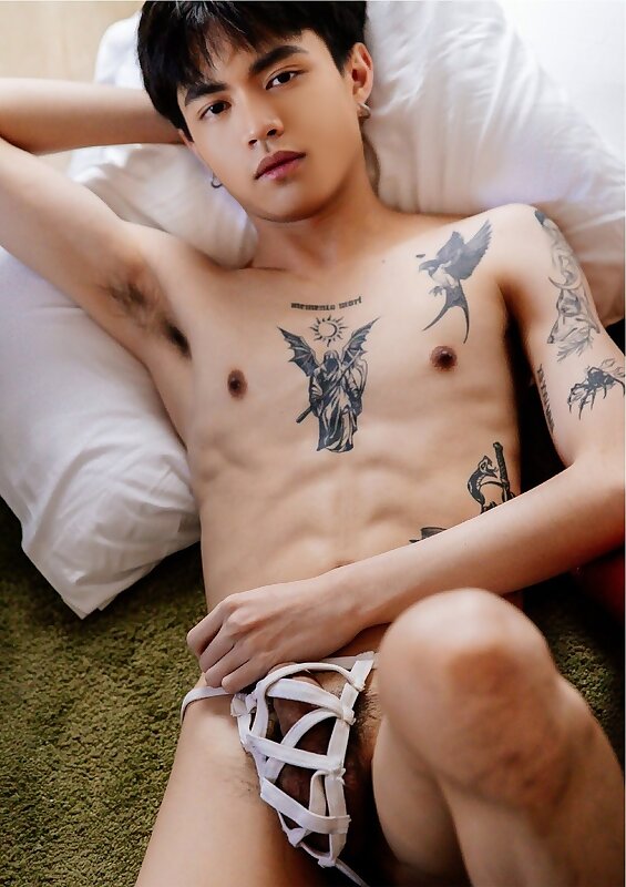 Next Image >>