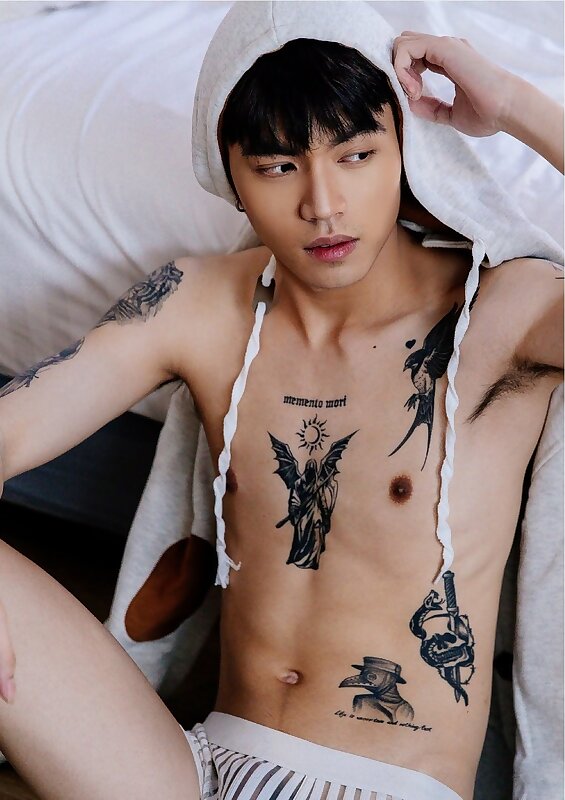 Next Image >>