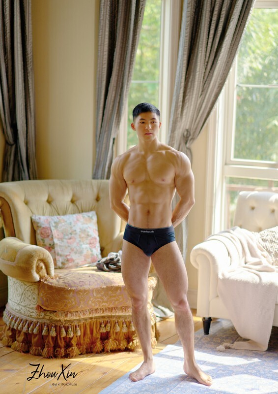 Next Image >>