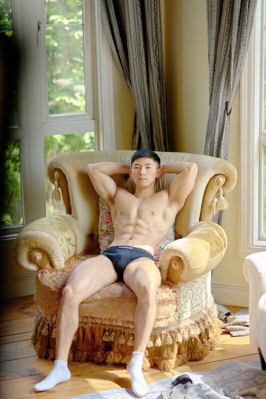 Next Image >>
