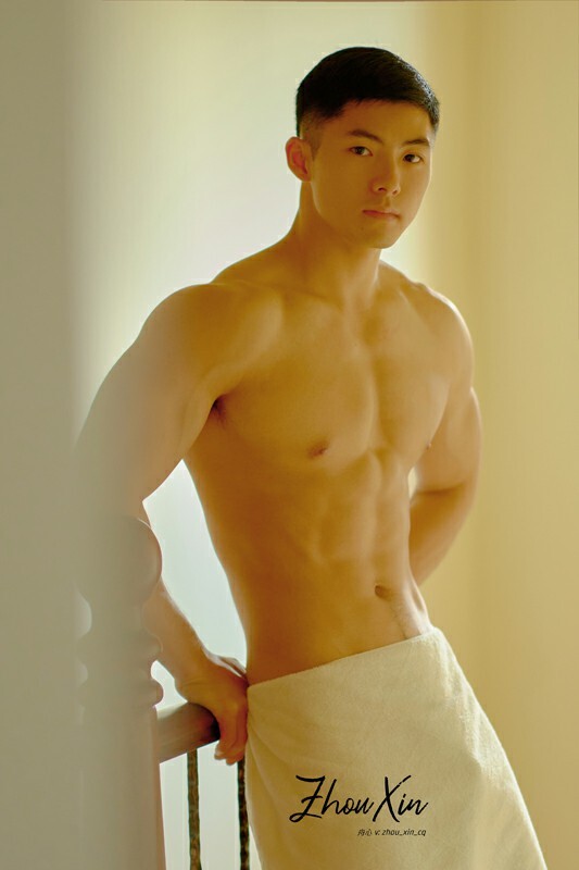 Next Image >>