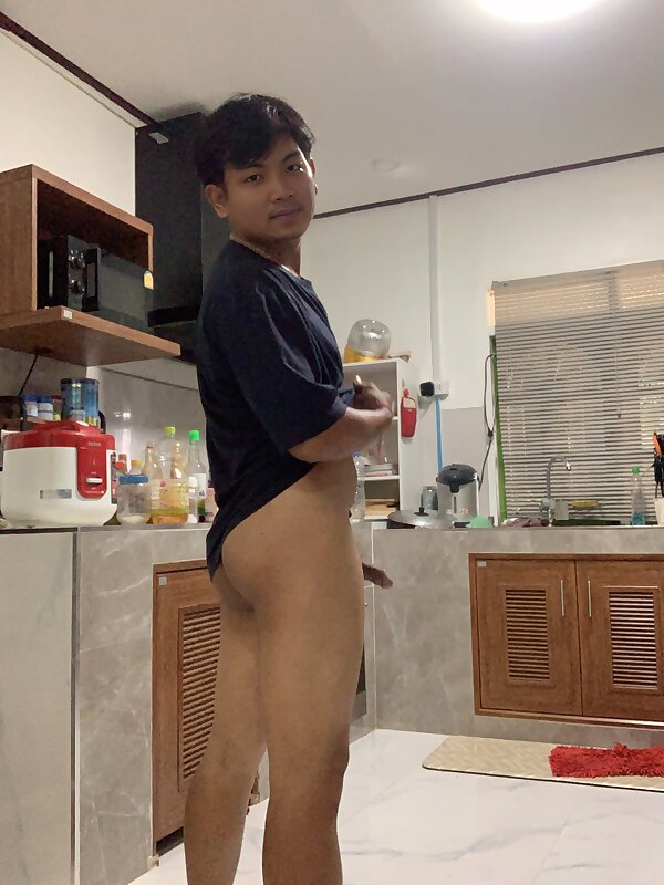 Next Image >>