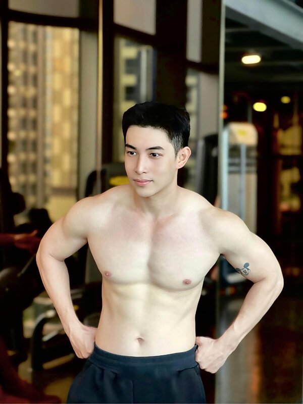 Next Image >>