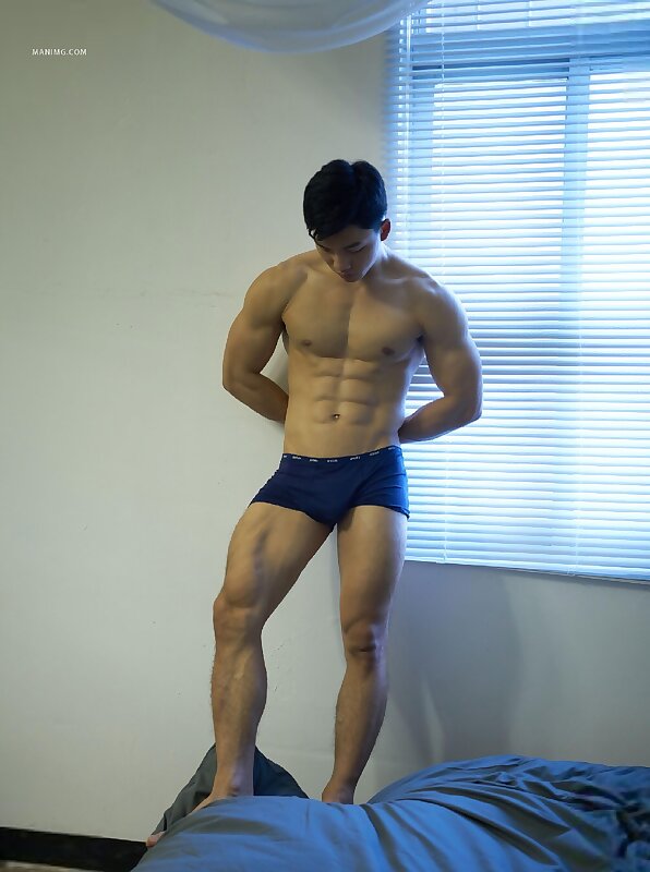 Next Image >>