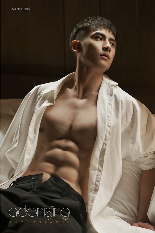 Next Image >>