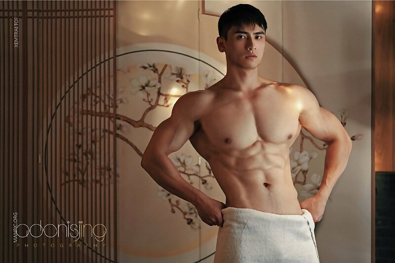 Next Image >>