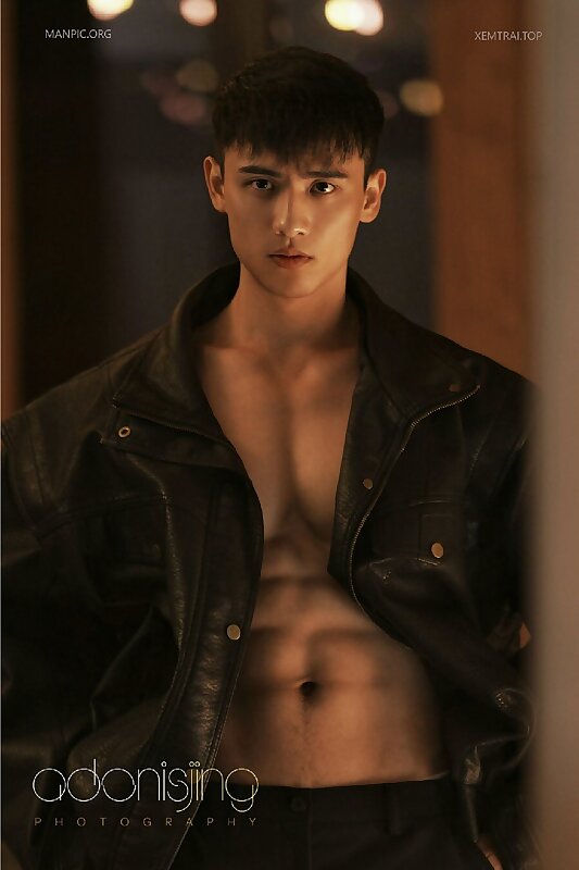 Next Image >>