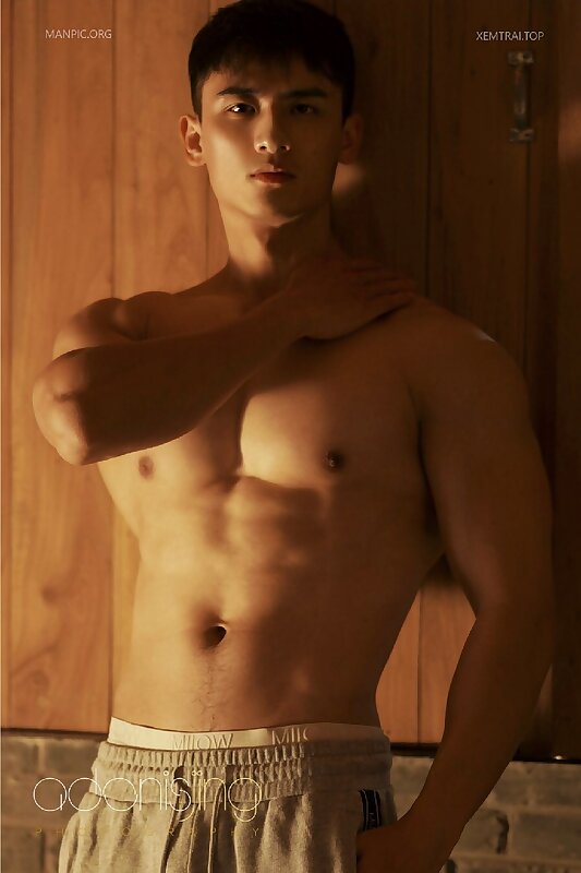 Next Image >>