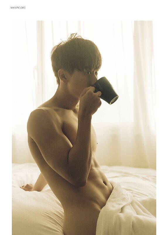 Next Image >>