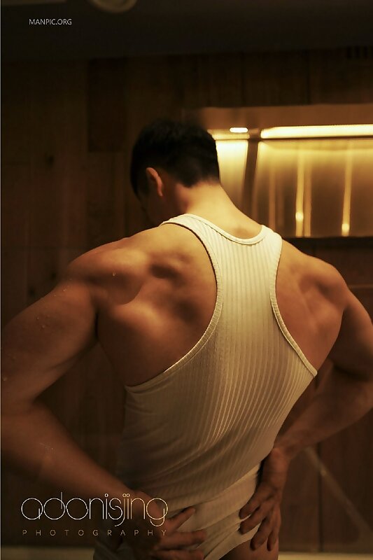 Next Image >>