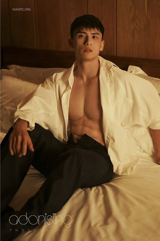 Next Image >>