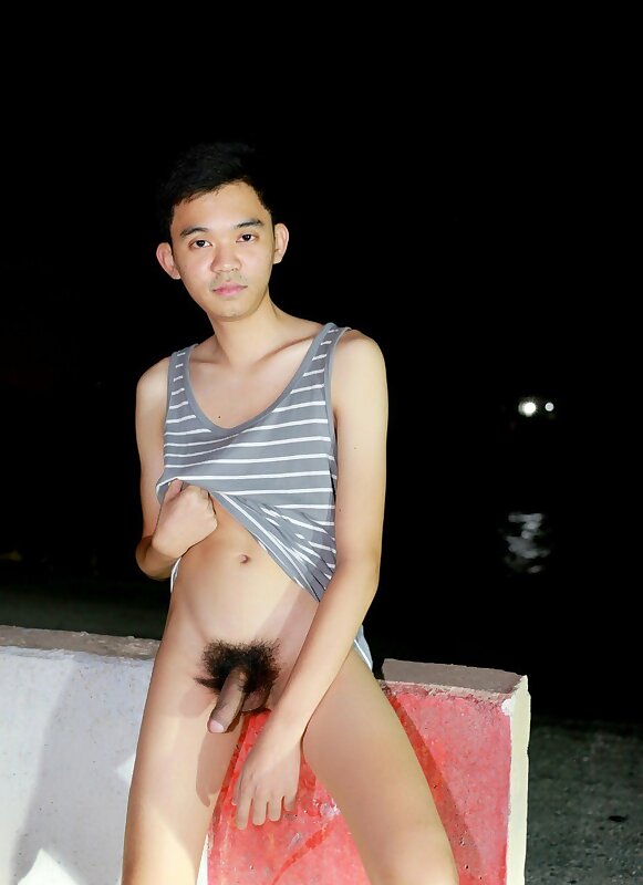 Next Image >>
