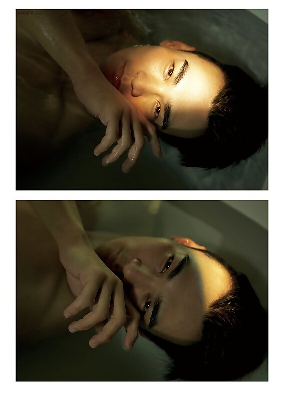 Next Image >>