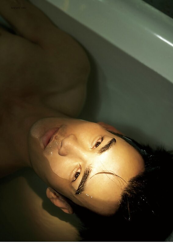 Next Image >>